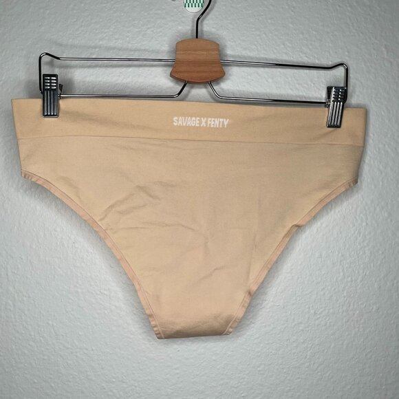 Savage X Fenty Womens Beige Seamless Wide Side Thong Size 2XL - Picture 2 of 7